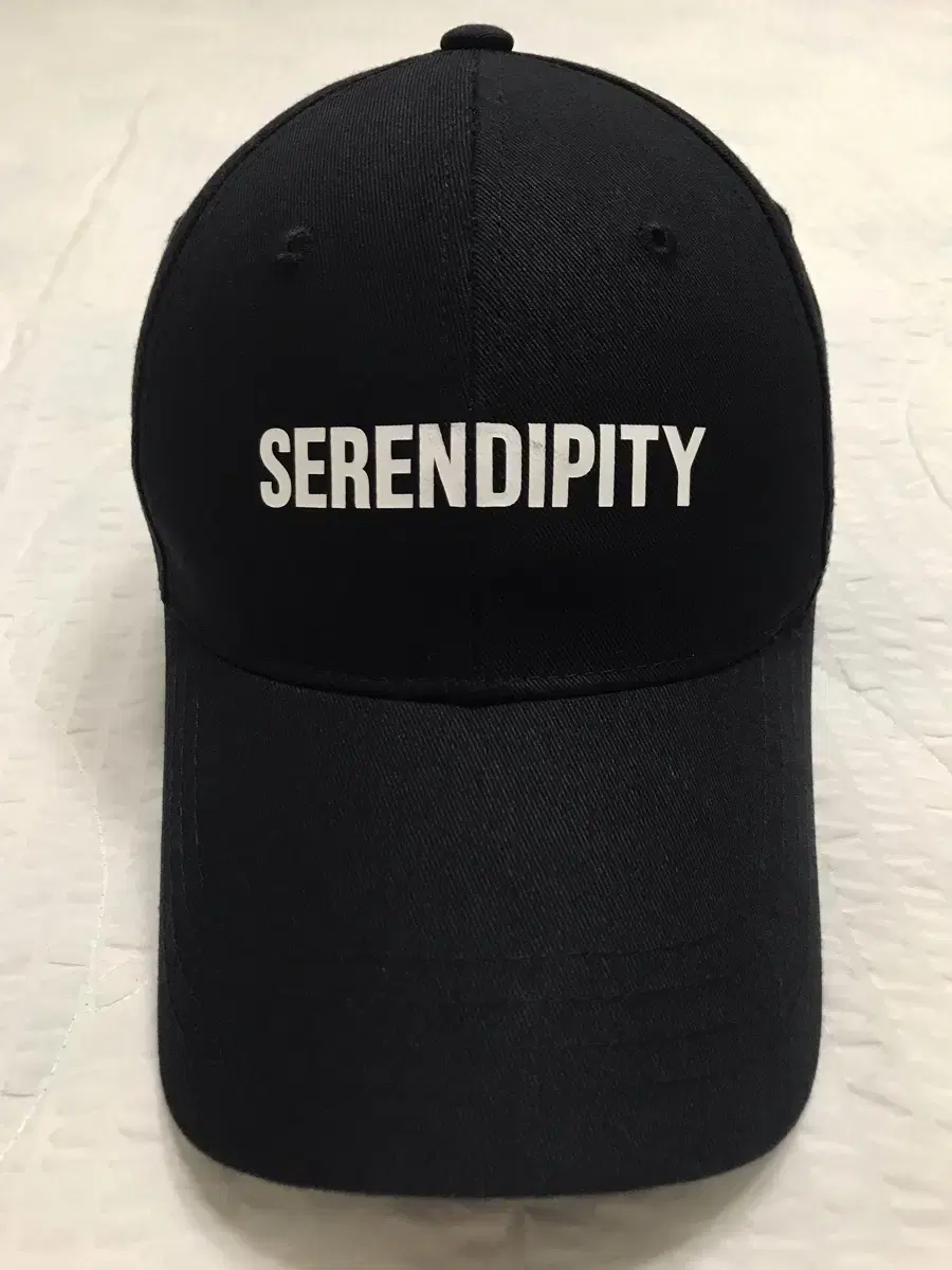 베루툼 SERENDIPITY 검정색 모자 볼캡 전면글씨오염 VERUTUM